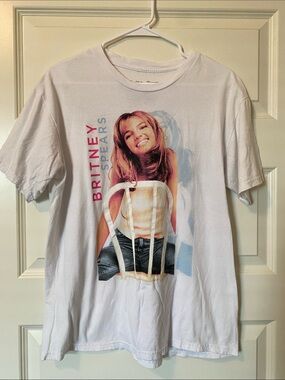 Britney Spears Graphic Tee